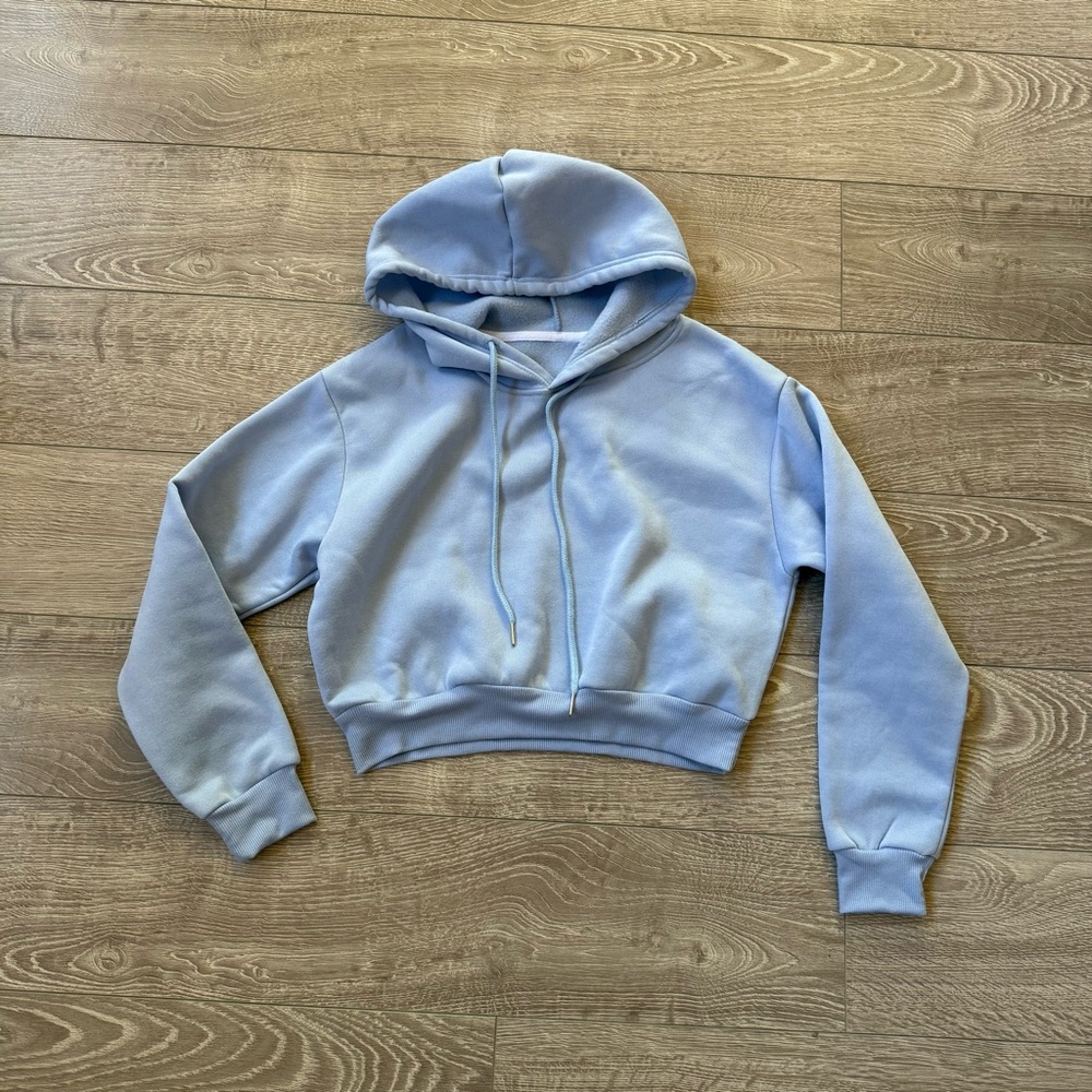 Light Blue Women's Crop Hoodie Fleece Sweater. Size XS